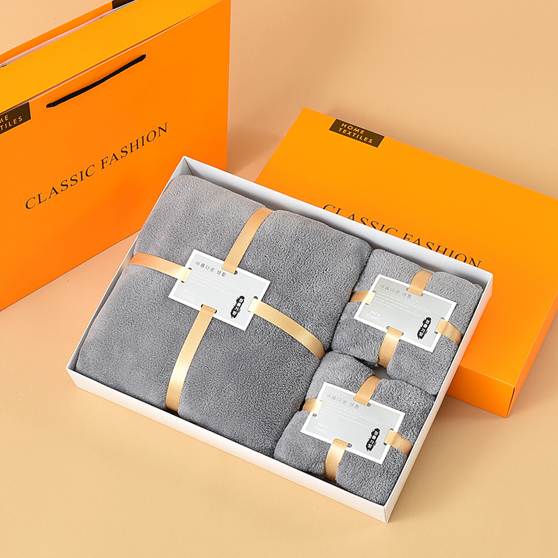 Triju dvieļu komplekts no coral fleece dāvanu kastē, iespēja logotipa drukāšanai, 450/300 g, ražošanas process: griezts velūrs, vienkāršā audums