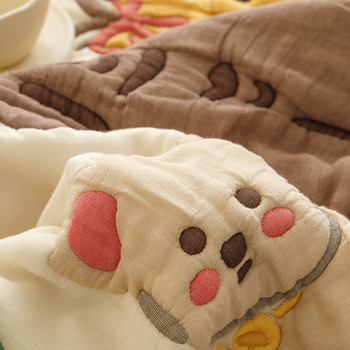 Vaikų rankšluosčio pledas iš marlės, medvilnės, svoris 1,05–1,50 kg, vasara, veikėjų motyvas