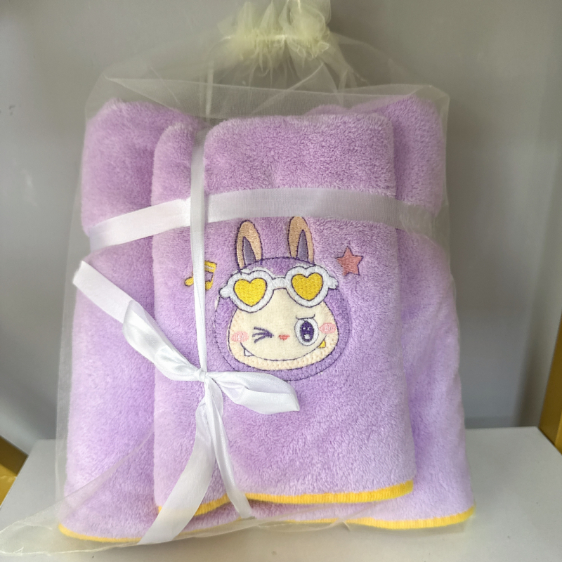 Soft tide Koral fleece fürdőlepedő készlet, hímzett, szegélyezett, sima szövés, 80 szál