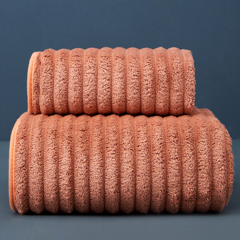 Koraļvelūra dvieļu komplekts vannas un sejas dvieļiem, 32 gab., mīksti un absorbējoši, minimālists dizains, ar logotipa apdruku, pielāgojams, plakā aušana