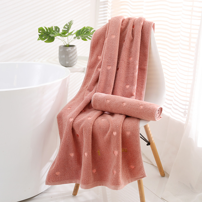 Pamut fürdőlepedő, 100% pamut, hímzett, tömege 500 g felett, sima szövés, 32s fonal, testreszabható hímzés