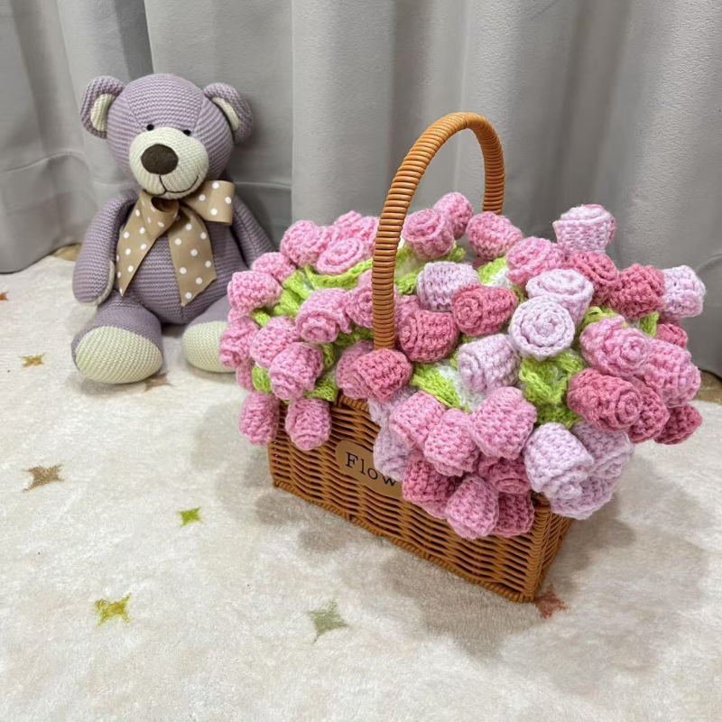 Rožių puokštės antklodė – akrilo medžiaga, mažiau nei 300 g, augalai ir gėlės raštas, poilsio stilius