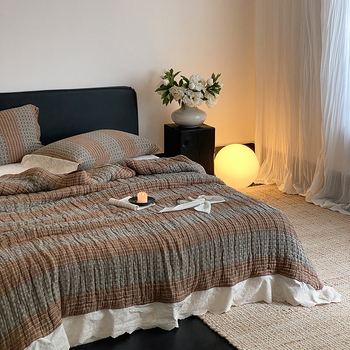 Medvilninė antklodė su dryžių raštu, prancūziško stiliaus, svoris virš 3000 g, tinkama visiems metų laikams.