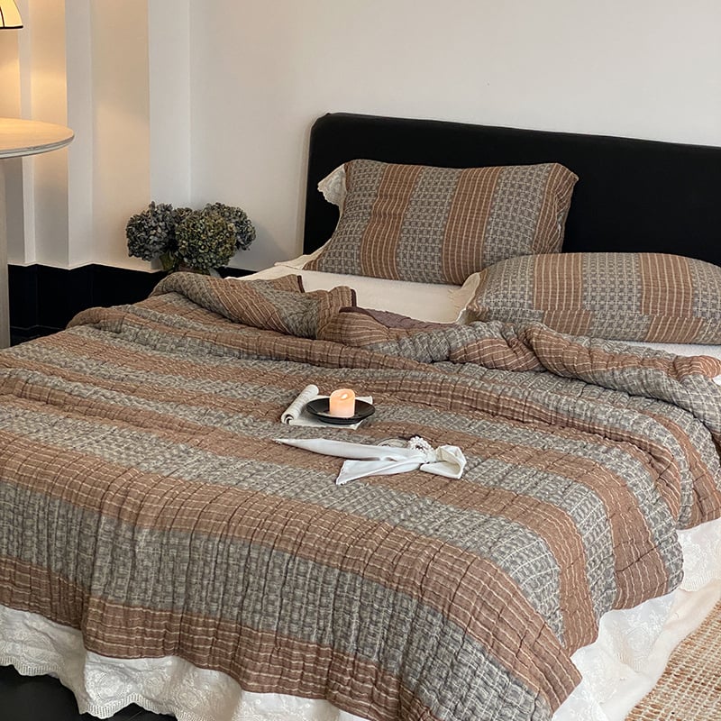 Medvilninė antklodė su dryžių raštu, prancūziško stiliaus, svoris virš 3000 g, tinkama visiems metų laikams.