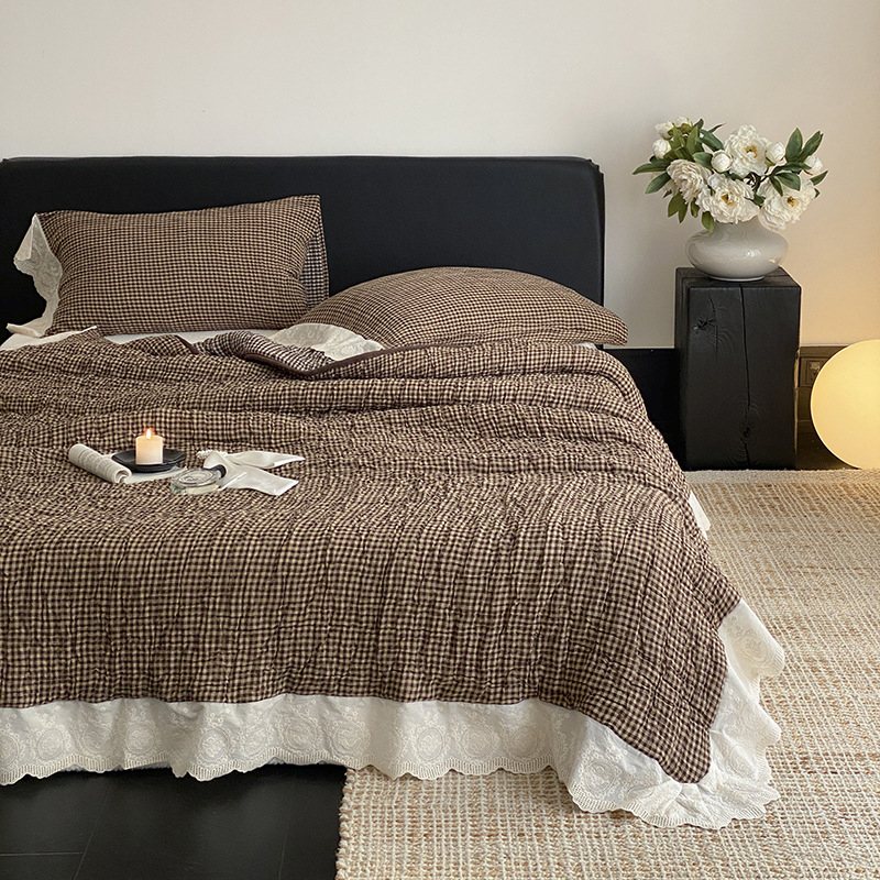 Medvilninė antklodė su dryžių raštu, prancūziško stiliaus, svoris virš 3000 g, tinkama visiems metų laikams.