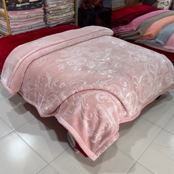 Dėka su reljefiniu debesų raštu, 5 kg, dvigubo storio kraštas, 100% poliesteris, žiemai