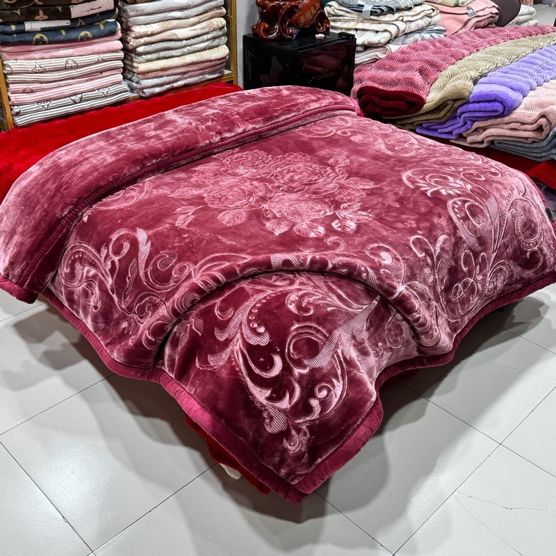 Dėka su reljefiniu debesų raštu, 5 kg, dvigubo storio kraštas, 100% poliesteris, žiemai