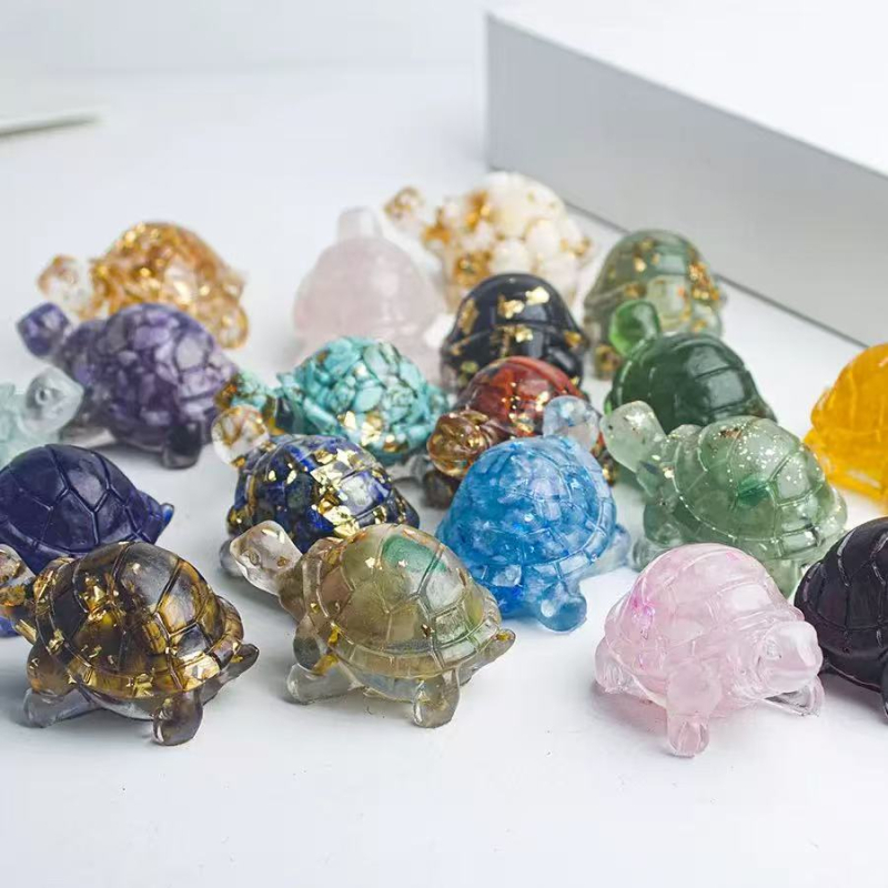 Galda dekors no sveķiem ar kristāla šķembām — Show mine zīmols, mūsdienīgs minimālisma stils, dekori, gatavs dāvanai