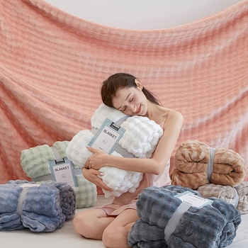 Koralinio veliūro antklodė, vieno sluoksnio, dviejų pusių, 100% poliesteris, svoris 300, pavasario–rudens naudojimui