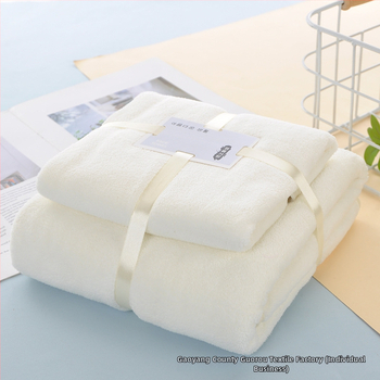 Dušas dvieļu komplekts ar korāla flīsu malu | 360 g/m², vājš griežams pavedums, vienkāršs audums, logotipa drukāšana pieejama