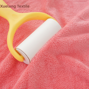 Fürdőlepedő korall plüssből, 150D, 200–300 g, szegélyezett varrás