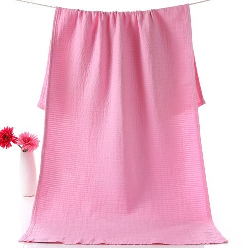 Vannas dvielis no tīras kokvilnas gāzes auduma, 32s diegi, svars 200–300 g, pielāgota apstrāde