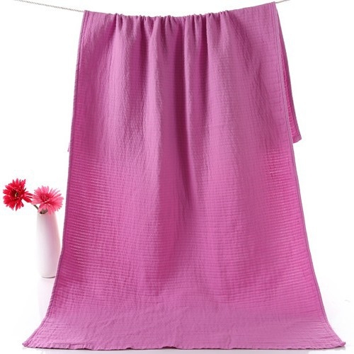 Vannas dvielis no tīras kokvilnas gāzes auduma, 32s diegi, svars 200–300 g, pielāgota apstrāde