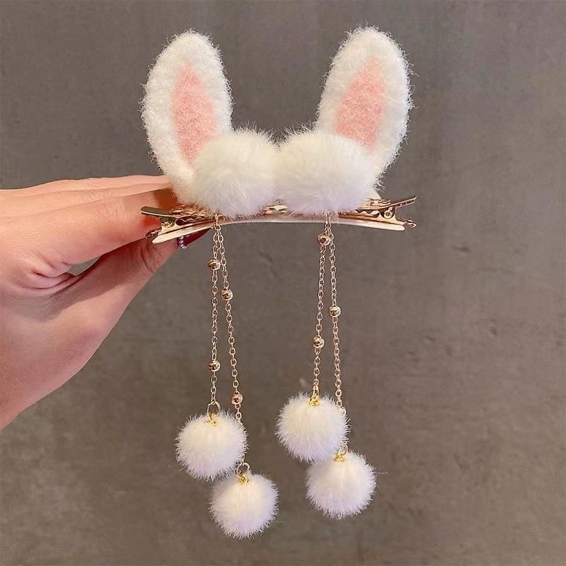 Bērnu matu spraudes ar antīku stilu truša ausīm un pūkainu auklu kulciņu, materiāls resīns, ziemā 2024