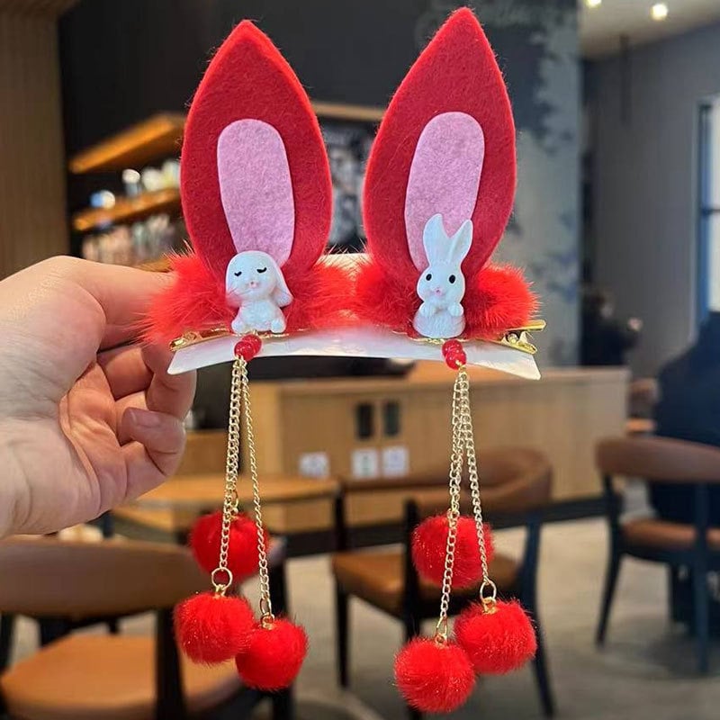 Bērnu matu spraudes ar antīku stilu truša ausīm un pūkainu auklu kulciņu, materiāls resīns, ziemā 2024