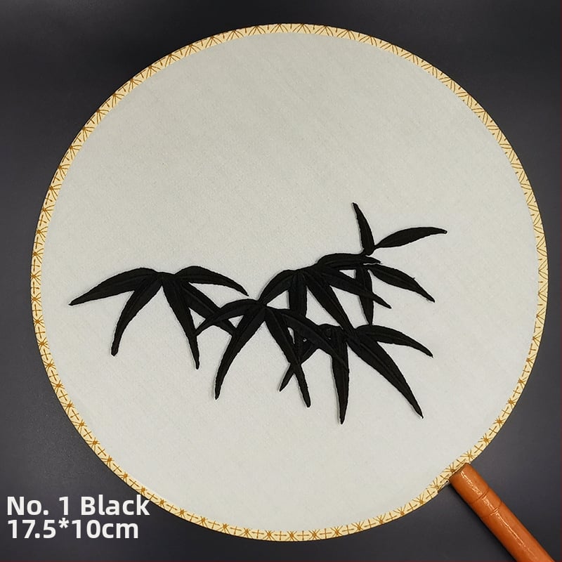 Poliesterinė aplikacija su lipnia baze – skirta drabužiams, galima lyginti arba siūti.