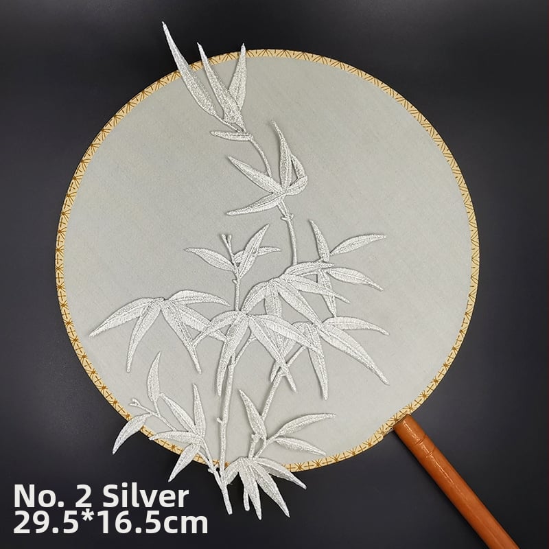 Poliesterinė aplikacija su lipnia baze – skirta drabužiams, galima lyginti arba siūti.