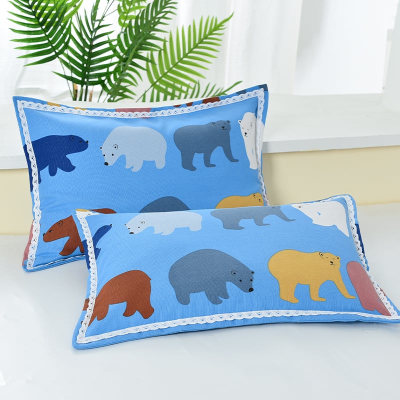 Spilvens pārvalks no vecas rupjas auduma ar izdrukātu mežģīnes rakstu, poliestera audums, daļēji aktīvs krāsojums, pielāgojams