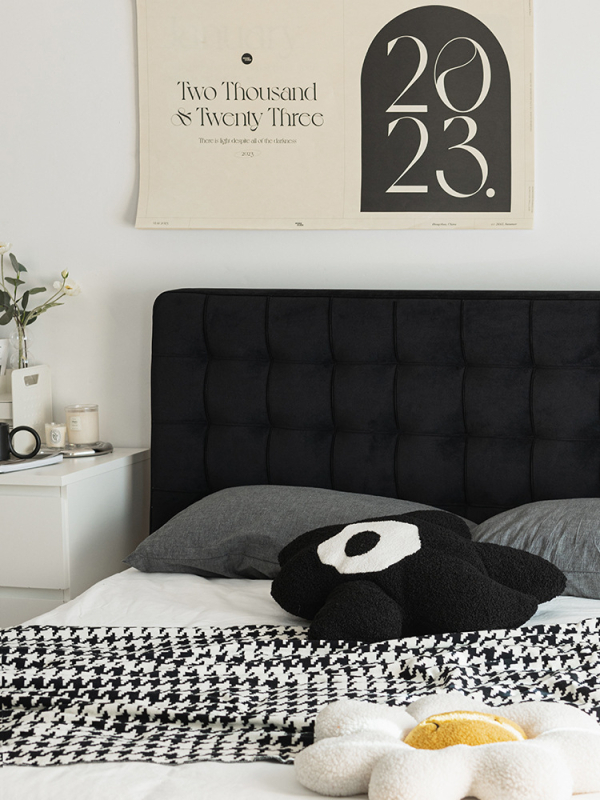 Galvas spilvens gultnei – vienkāršs un mūsdienīgs stils, pildījums: putu, vāka materiāls: cits materiāls, šūšanas process: cits