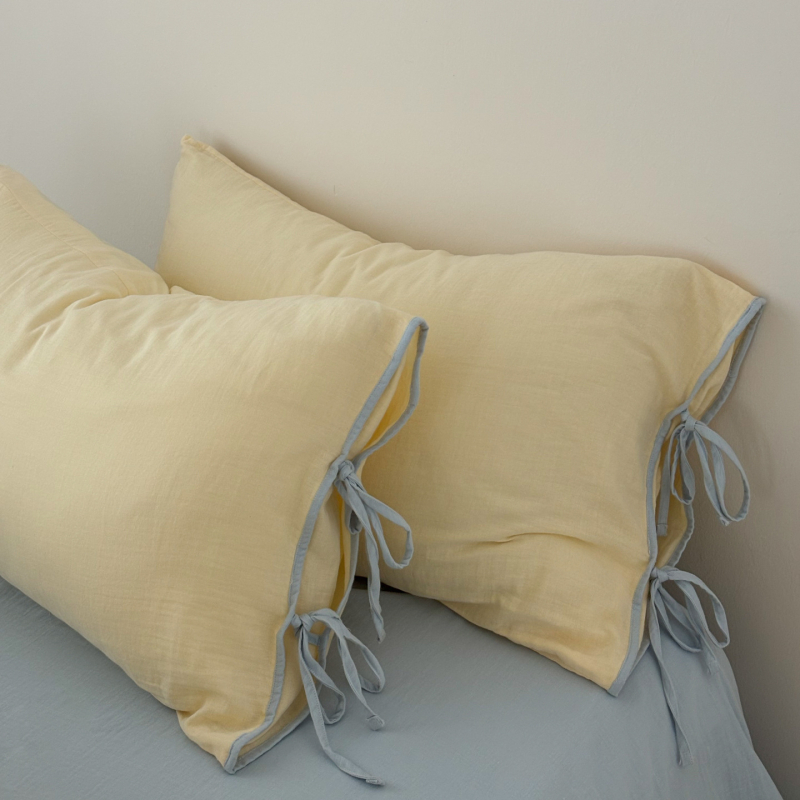 Spilvendrāna ar auklām un lente, divslāņaina kokvilnas marle, zīdaiņiem, elpojoša