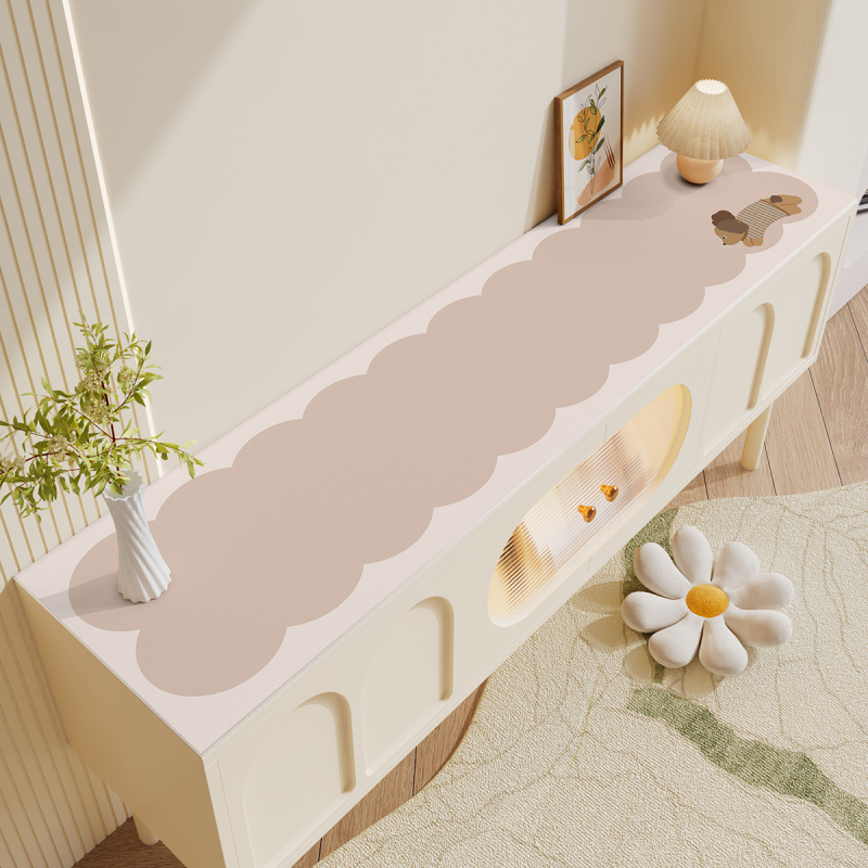 PVC mēbeļu virsmas aizsargpamatne — taisnstūra, ūdensnecaurlaidīga, eļļas noturīga, pretapdeguma un siltuma izolācijai, ar karikatūru motīvu un mīļiem dzīvniekiem.