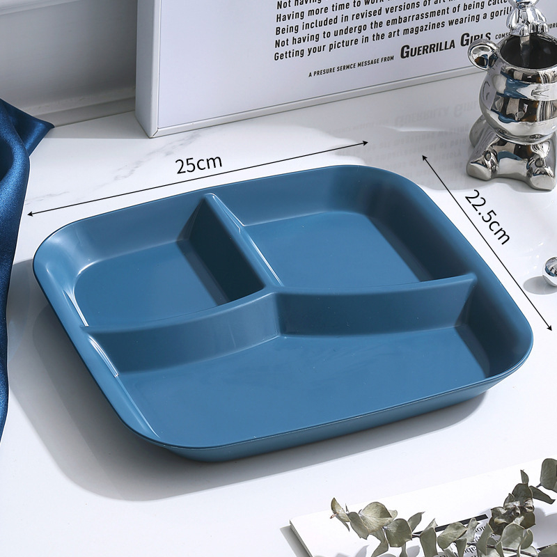 Kolmeosaline ruutne õhtusöögiplaat, plastikust PP, mikrolainete jaoks sobiv, käsitsi joonistatud pind, moodsalt minimalistlik stiil