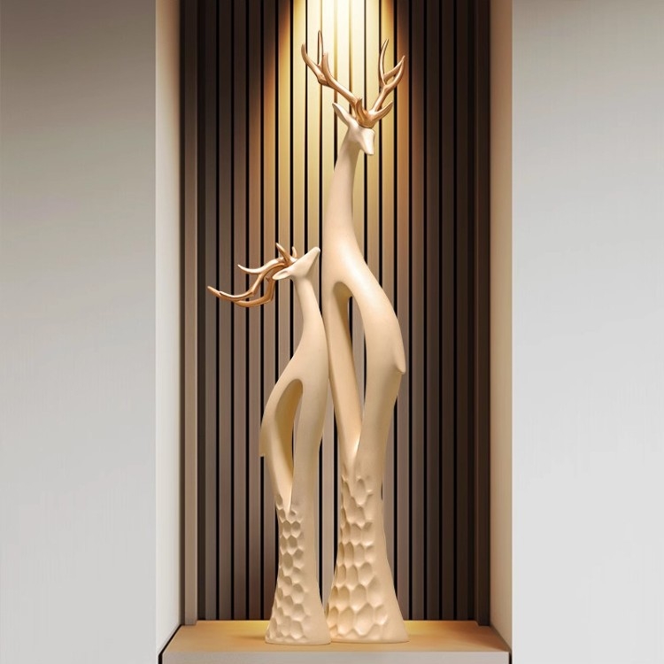 Γλυπτό ελαφιού από ρητίνη για το χολ, λεπτό κάθετο σχέδιο, απλός και μοντέρνος διακοσμητικός για το σαλόνι, χειροποίητο