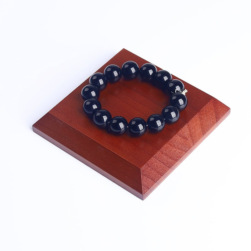 Masīva koka rokassprādžu statīvs, kvadrātformas, viens līmenis, augstas kvalitātes stilā, ar aerosola laku apdari