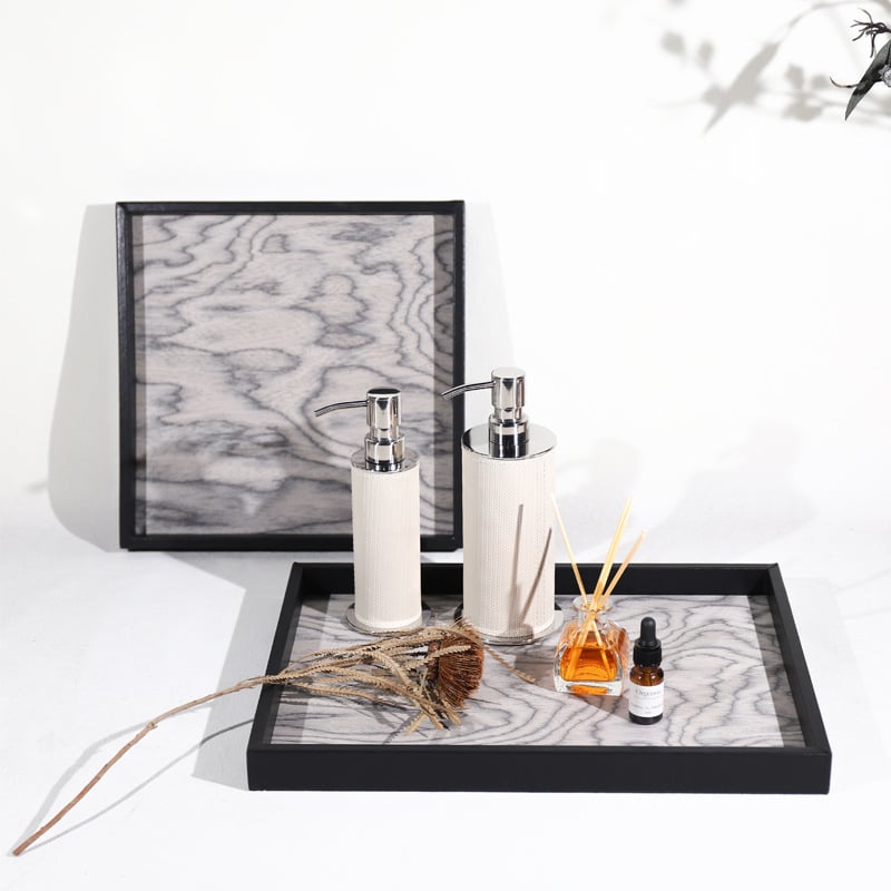 Koka aromaterapijas trauks ar ādas apmali, rokdarbs, mūsdienīgs minimālisma stils, virsma ar intarsiju, krāsots