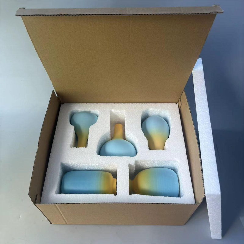 Porcelāna vāze – matēts gradienta apdare, nordiskais moderns stils, kartona iepakojums