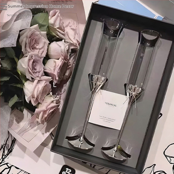 Šiuolaikinis baro dekoratyvinis rinkinys su ledų kibiru, šampano taure ir nerūdijančio plieno padėklu (Medžiaga: nerūdijantis plienas; Stilius: paprastas ir modernus; Gamyba: dalinai rankų darbas; Dovanai: gimtadienis)