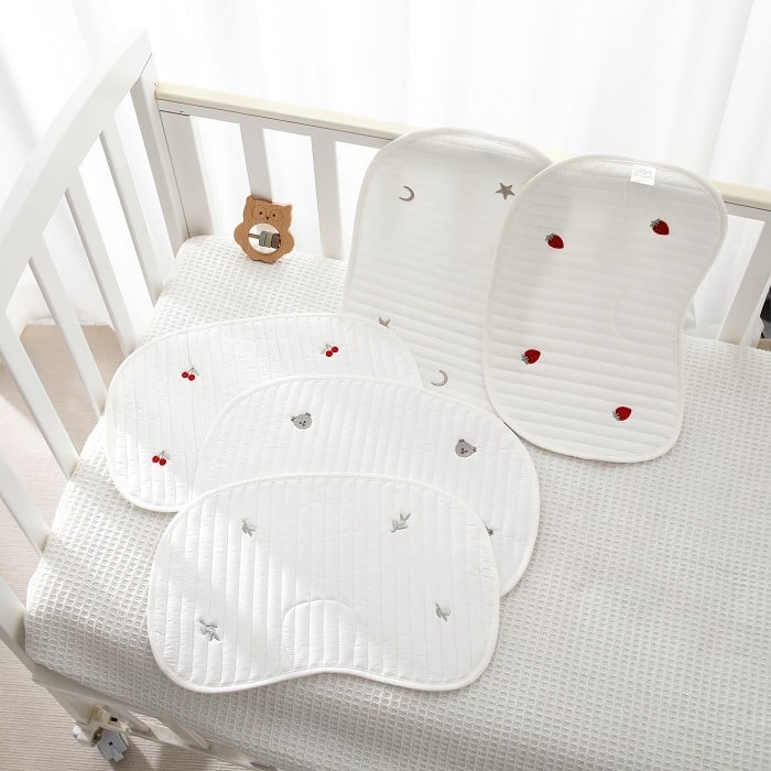 Mo Fan Bear beebipadi – väline ja alus 100% puuvill, vahekiht 100% polüester, karikatuur-stiil, sobib vastsündinutele (0–1 aasta)