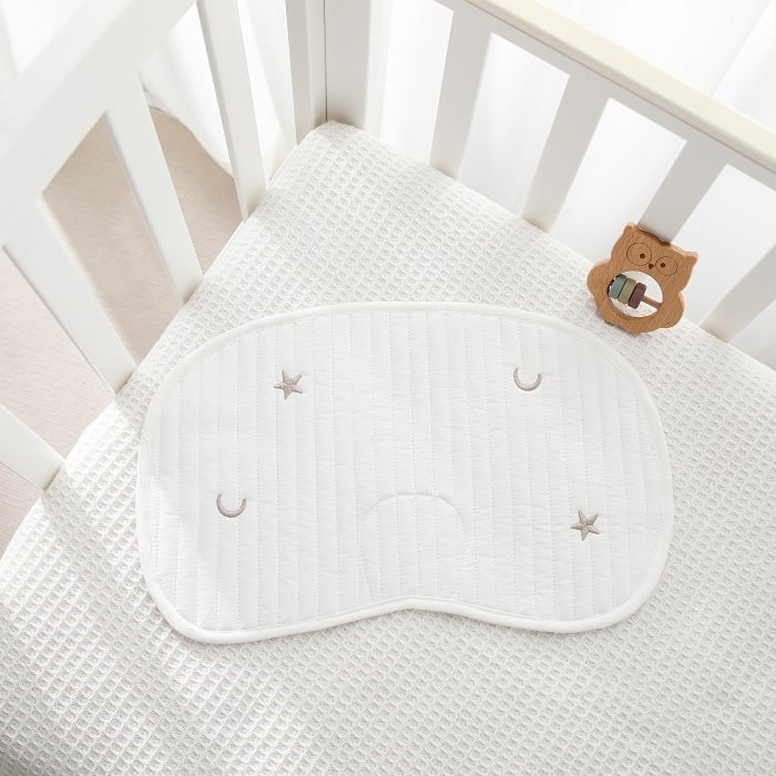 Mo Fan Bear beebipadi – väline ja alus 100% puuvill, vahekiht 100% polüester, karikatuur-stiil, sobib vastsündinutele (0–1 aasta)