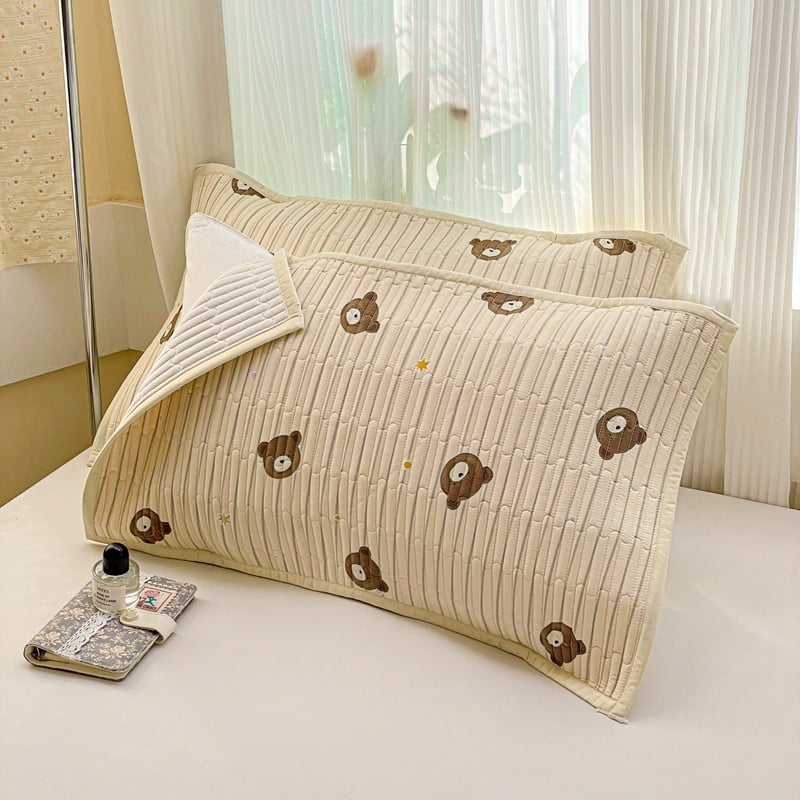 Kokvilnas spilvendrāna ar kvilētu šuvumu, vairāk nekā 95% kokvilnas, 40s audums, reaktīvā krāsošana