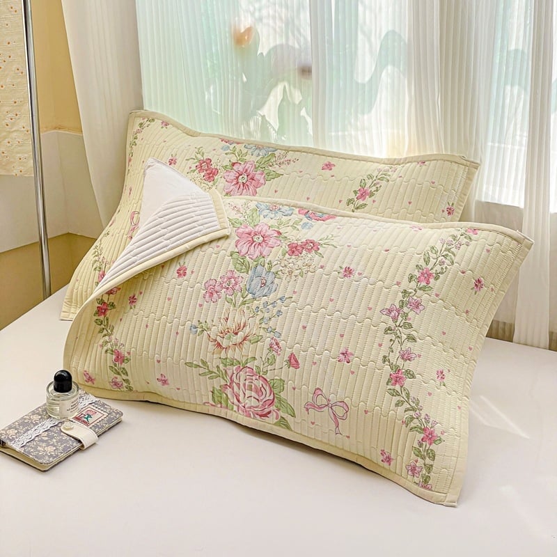 Kokvilnas spilvendrāna ar kvilētu šuvumu, vairāk nekā 95% kokvilnas, 40s audums, reaktīvā krāsošana