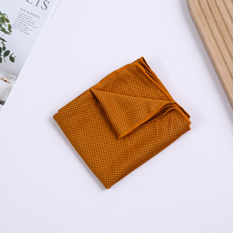 Sport törölköző hűtő funkcióval, 80% poliészter + 20% poliamid, 140 g, logó nyomtatva