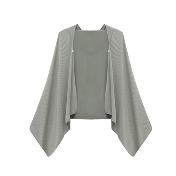 Kültéri sport törölköző kapucnival – hideg selyemből, gyors száradás, napvédelmi funkció, súly 170–200 g, sima szövés