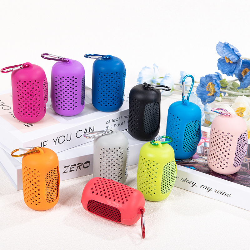 Sporttörölköző poliészterből, gyors száradású és hűsítő hatású, 130 g, logónyomtatás elérhető, edzéshez