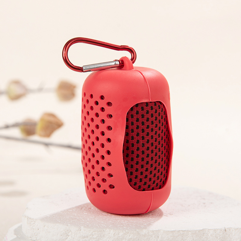 Sporttörölköző poliészterből, gyors száradású és hűsítő hatású, 130 g, logónyomtatás elérhető, edzéshez