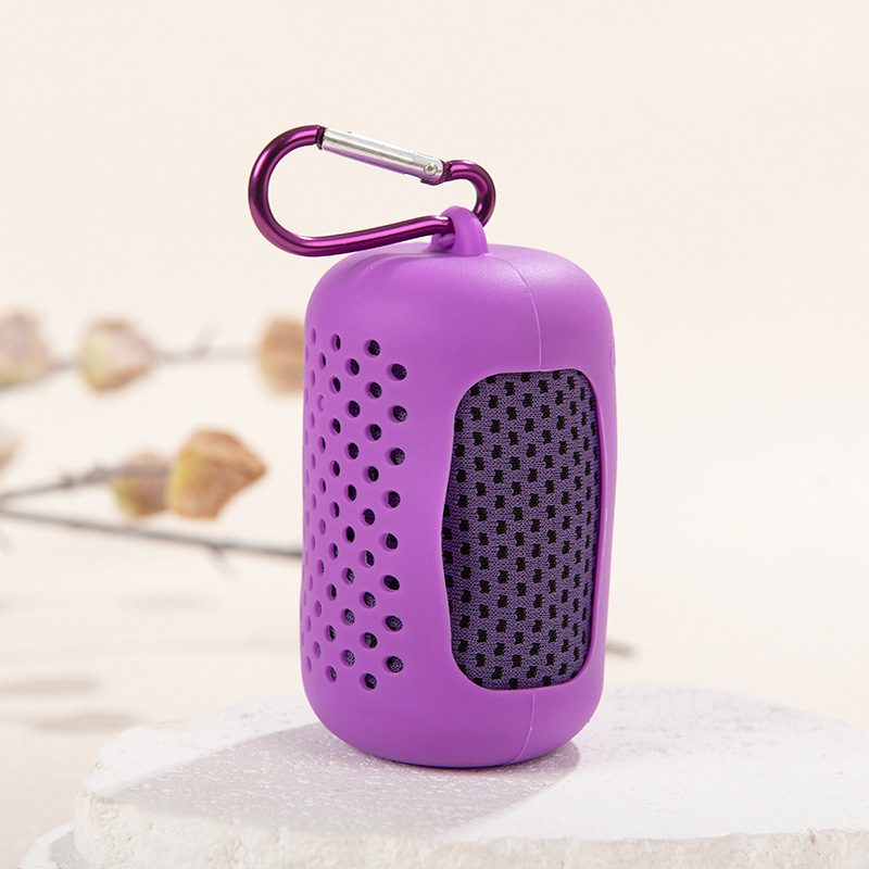 Sporttörölköző poliészterből, gyors száradású és hűsítő hatású, 130 g, logónyomtatás elérhető, edzéshez