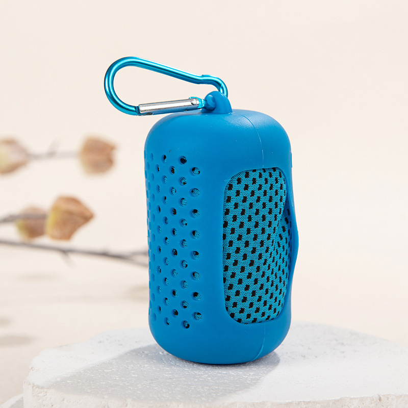 Sporttörölköző poliészterből, gyors száradású és hűsítő hatású, 130 g, logónyomtatás elérhető, edzéshez