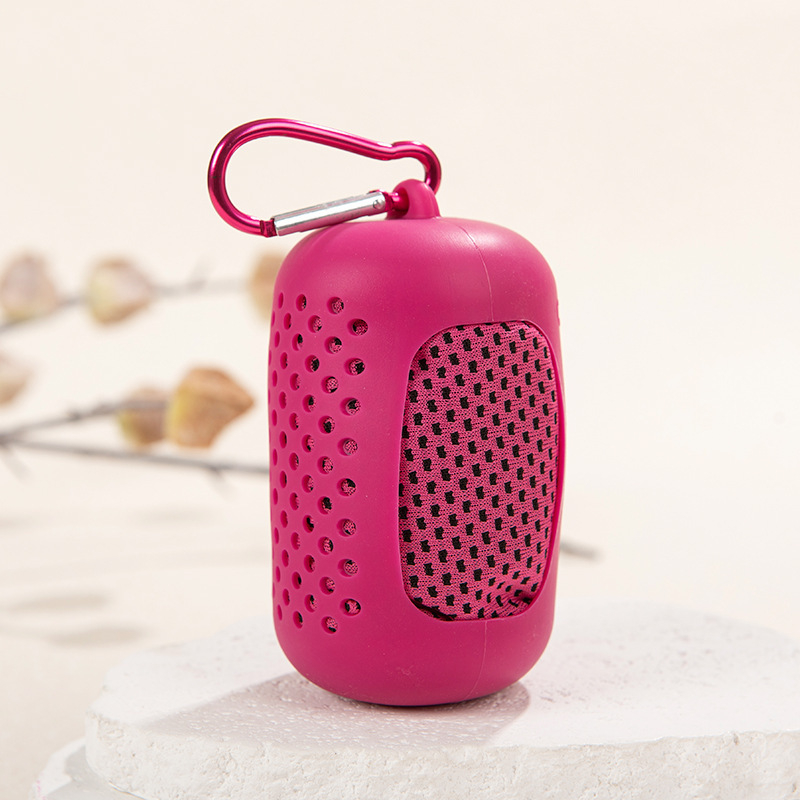 Sporttörölköző poliészterből, gyors száradású és hűsítő hatású, 130 g, logónyomtatás elérhető, edzéshez