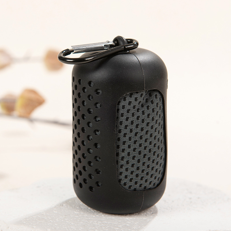 Sporttörölköző poliészterből, gyors száradású és hűsítő hatású, 130 g, logónyomtatás elérhető, edzéshez