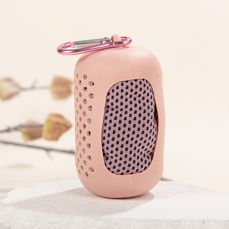 Sporttörölköző poliészterből, gyors száradású és hűsítő hatású, 130 g, logónyomtatás elérhető, edzéshez