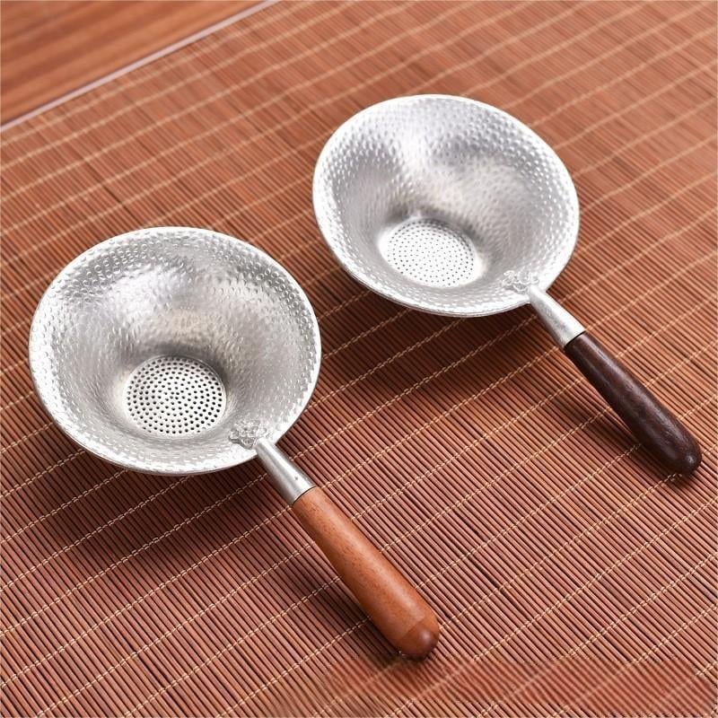Japāņu stilā tējas filtrs ar koka rokturi no tin metāla