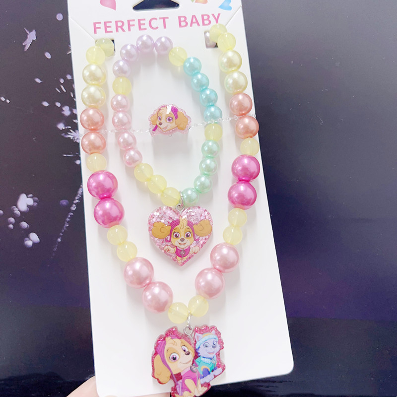 Colier pentru copii din rășină cu pandantiv – stil copii, lansare vara 2021, ecologic