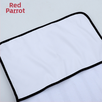 Nyomtatott logóval ellátott sporttörölköző, testreszabható, pamut-poliészter keverék, 450 g tömeg, vízfelvétel 0–5 s