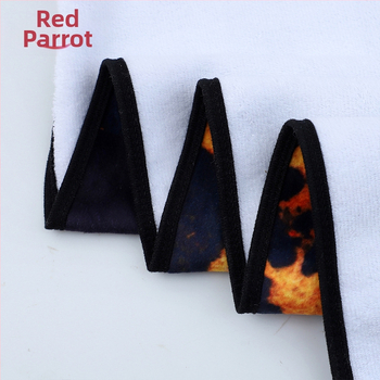 Nyomtatott logóval ellátott sporttörölköző, testreszabható, pamut-poliészter keverék, 450 g tömeg, vízfelvétel 0–5 s