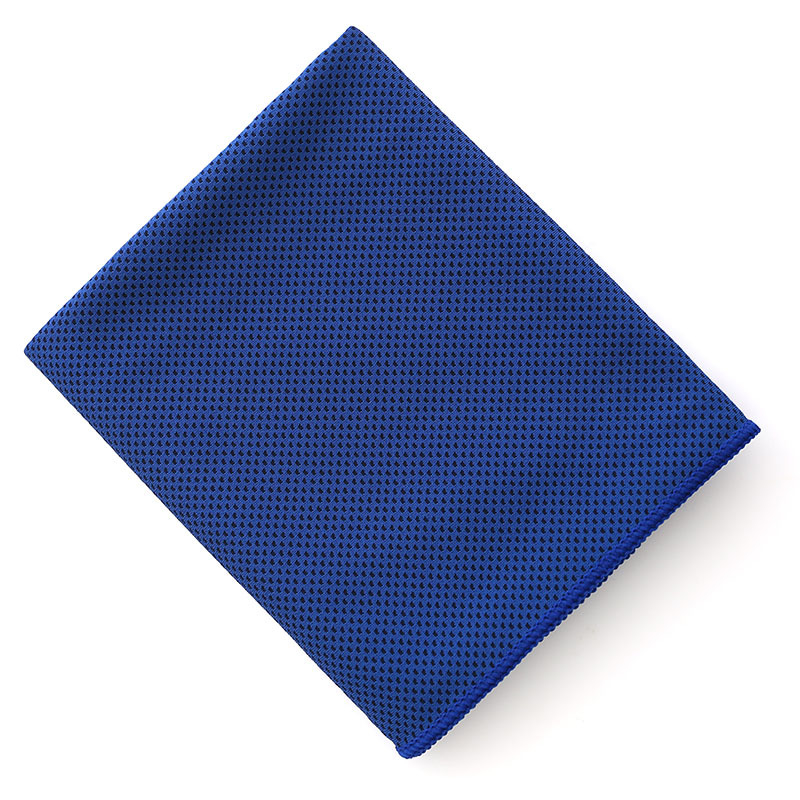 Hűsítő sporttörölköző, gyorsan száradó, 60 g, Jacquard pamut, logó nyomtatás elérhető