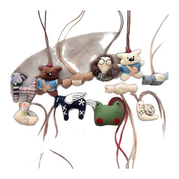 Kézzel készített textil nyaklánc gyerekeknek, gyerek alakú, egyedi csomagolás, 2025 téli megjelenés